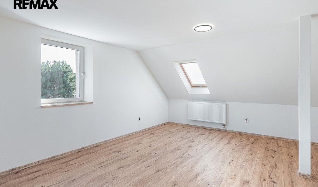 Prodej domu 200 m² s pozemkem 435 m², Kladno – náhled fotky 13