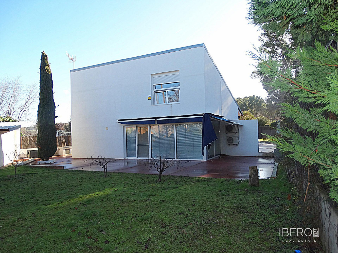 Prodej domu 1 411 m² s pozemkem 1 295 m² — photo 4