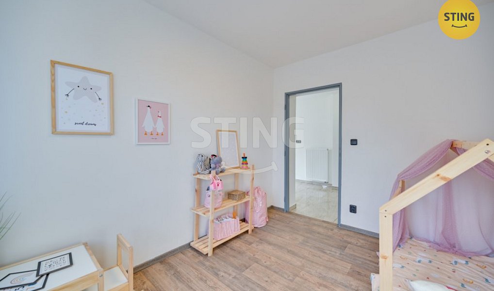 Prodej domu 270 m² s pozemkem 615 m², Strachotín – náhled fotky 13