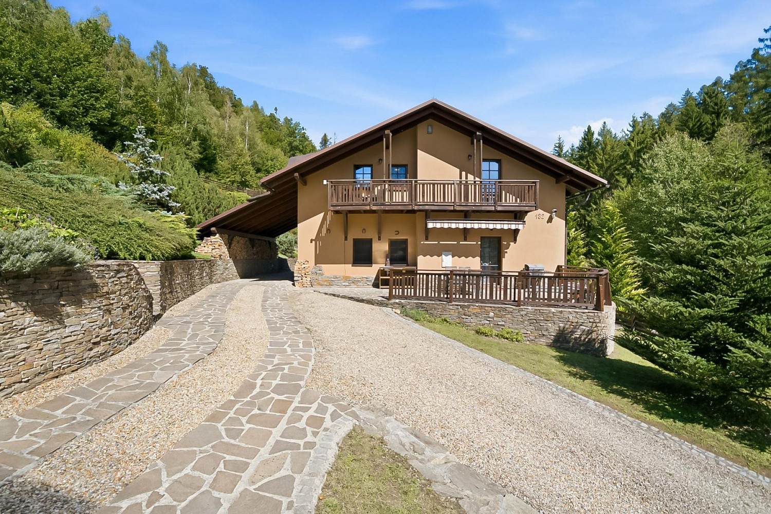 Prodej komerčního objektu (jiného typu) 247 m² – fotografie 4