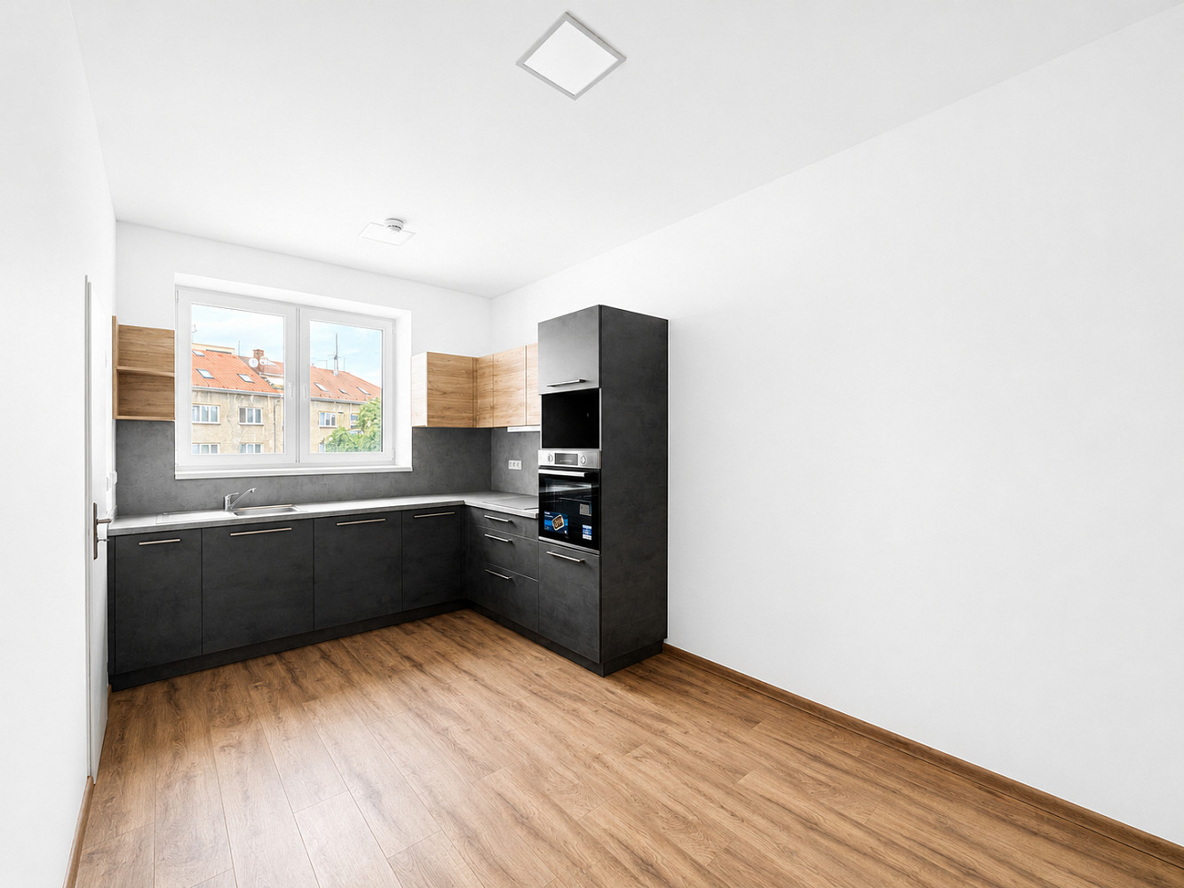Pronájem bytu 2+1 80 m² — photo 4