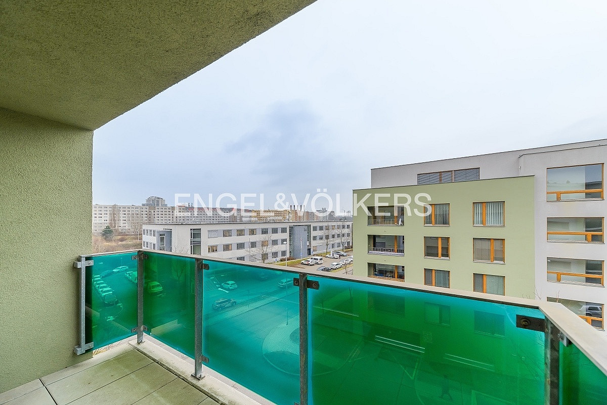 Pronájem bytu 3+kk 86 m² — photo 4