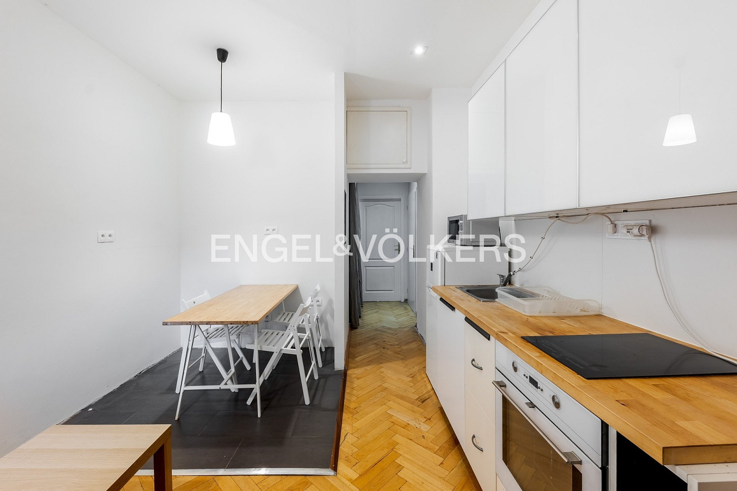 Pronájem bytu 2+kk 40 m² — photo 2