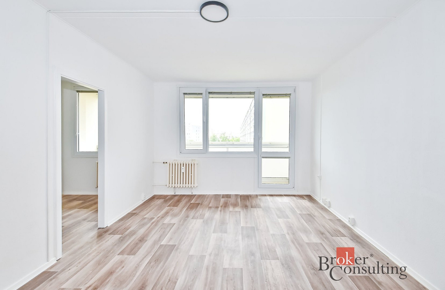 Pronájem bytu 3+1 80 m² — photo 2