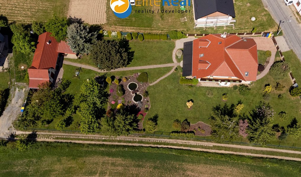 Prodej domu 344 m² s pozemkem 2 194 m², Příkazy – náhled fotky 3