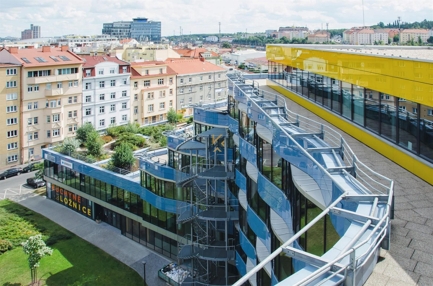 Pronájem kanceláře 708 m² – fotografie 5