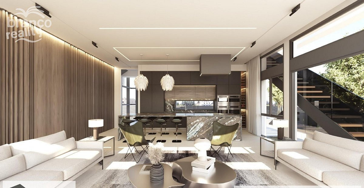 Prodej domu 335 m² s pozemkem 500 m² - Más