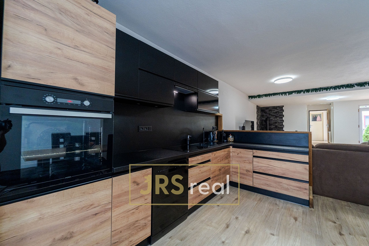 Prodej domu 163 m² s pozemkem 865 m² – pohled 5