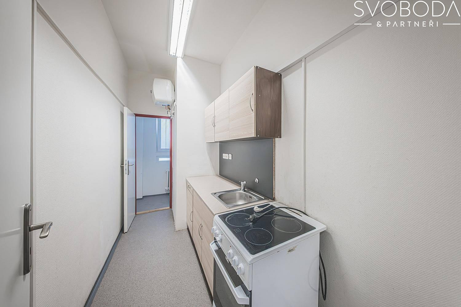 Pronájem bytu 2+1 90 m² – fotografie 4