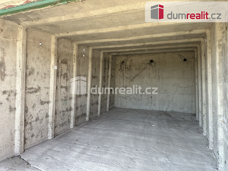 Garáž 18m2, Valtice – fotografie 3