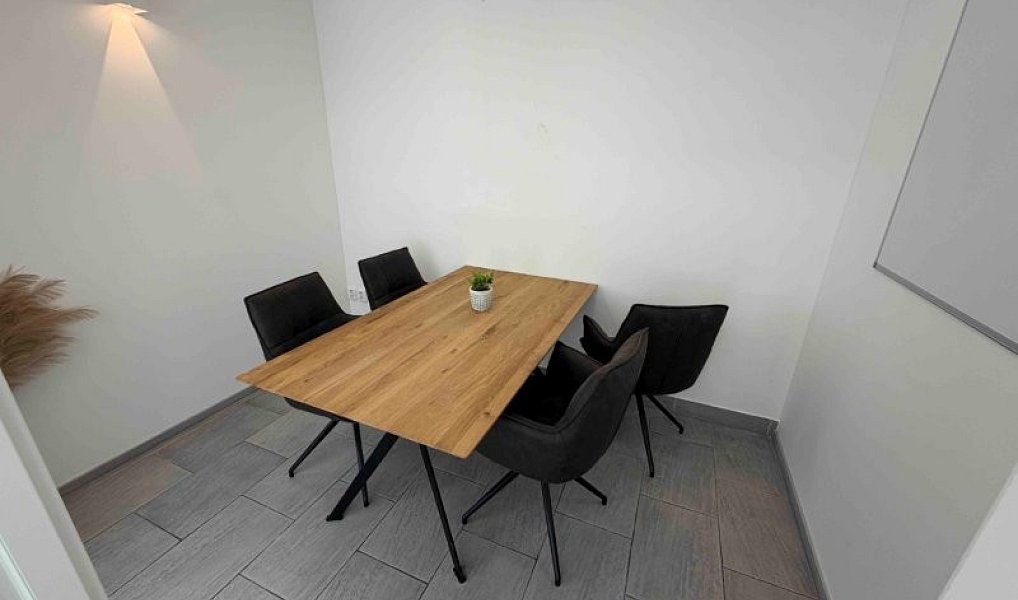 Pronájem skladovacích prostor 600 m², Jihlava – náhled fotky 5
