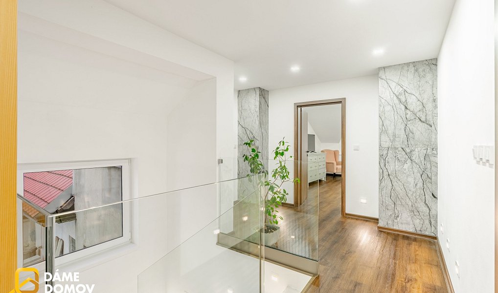 Prodej domu 308 m² s pozemkem 3 861 m², Suchov – náhled fotky 31