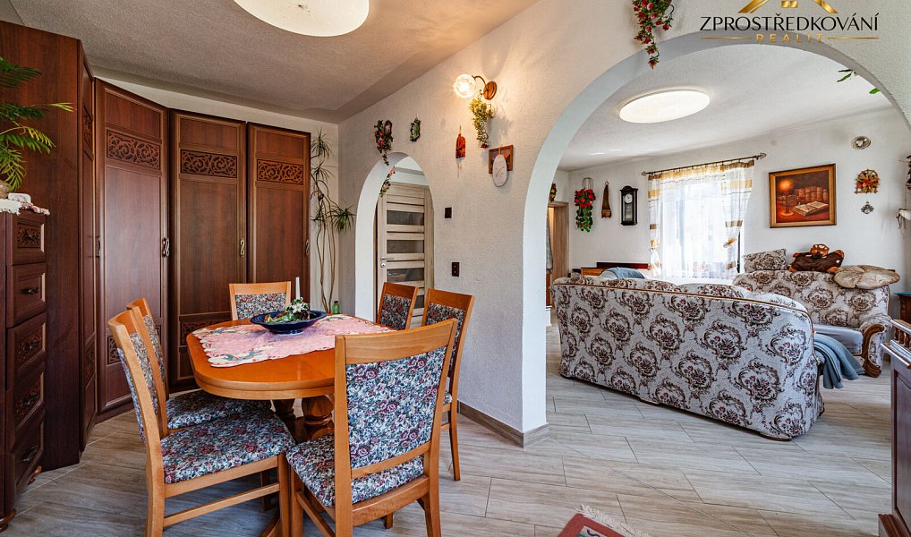 Prodej domu 258 m² s pozemkem 2 807 m², Teplá – náhled fotky 14