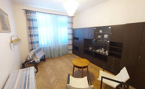 Prodej bytu 2+1 68 m², Vítězná, Karlovy Vary - Drahovice