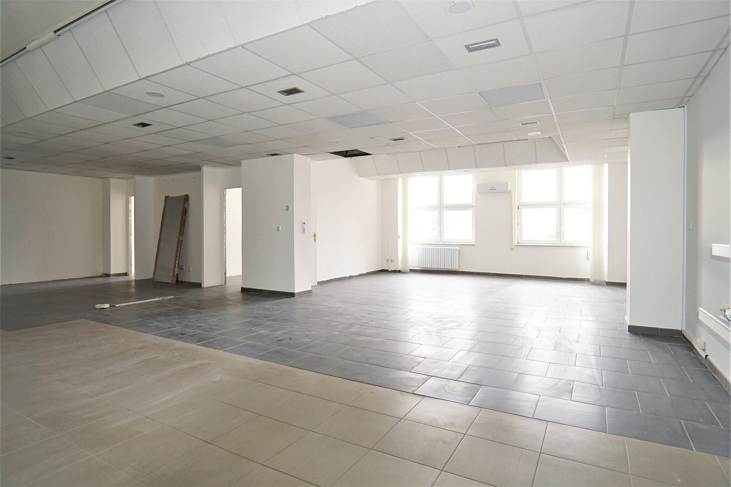 Pronájem obchodních prostor 123 m² – fotografie 3