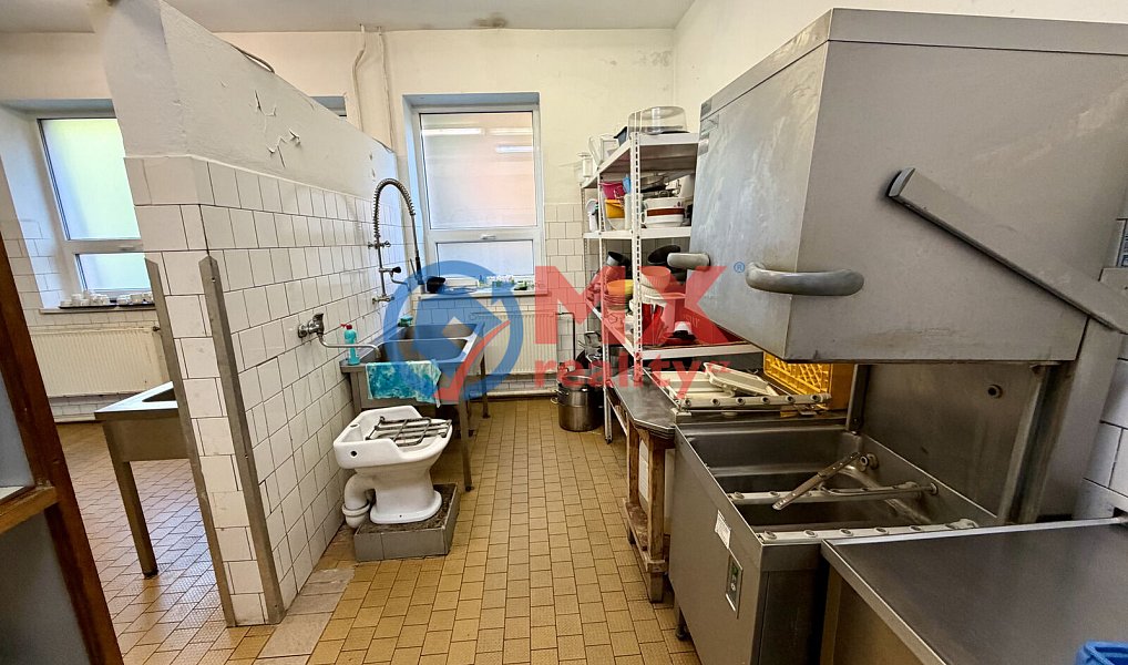 Prodej ubytovacího objektu 2 428 m², Sobotín – náhled fotky 19