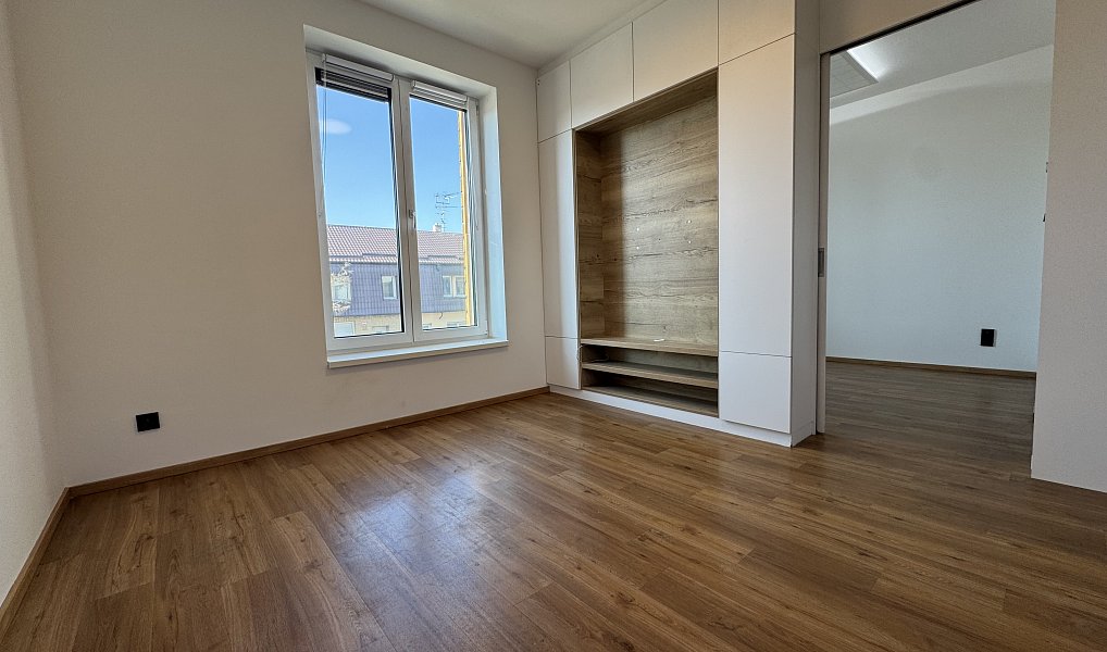 Prodej bytu 2+kk 34 m², Znojmo – náhled fotky 8