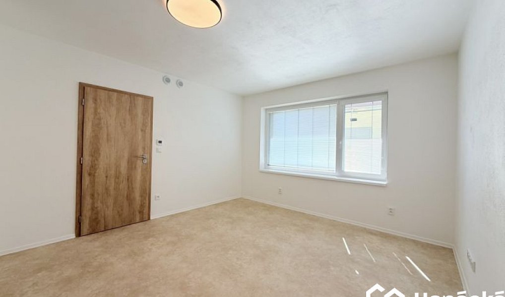 Pronájem bytu 1+kk 30 m², Bystřice pod Hostýnem – náhled fotky 7