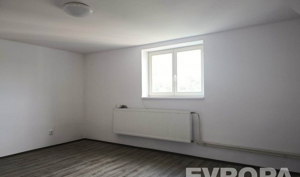 Pronájem bytu 2+1 70 m², Liberec – náhled fotky 6