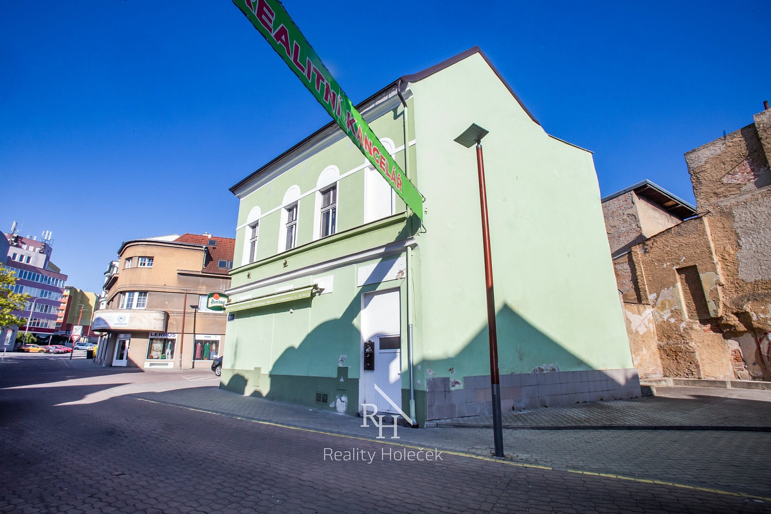 Prodej nájemního domu, činžáku 1 000 m² – fotografie 5