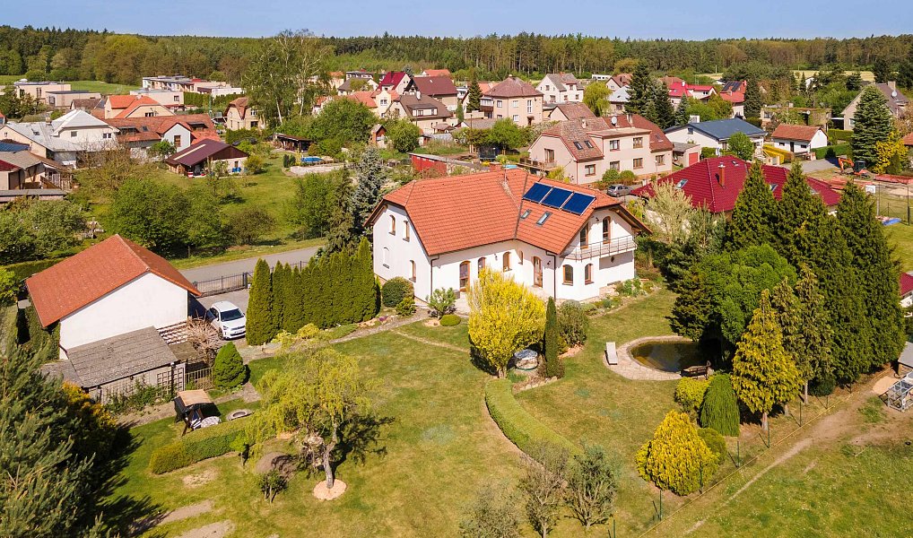 Prodej domu 237 m² s pozemkem 1 323 m², Horní Jelení – náhled fotky 7