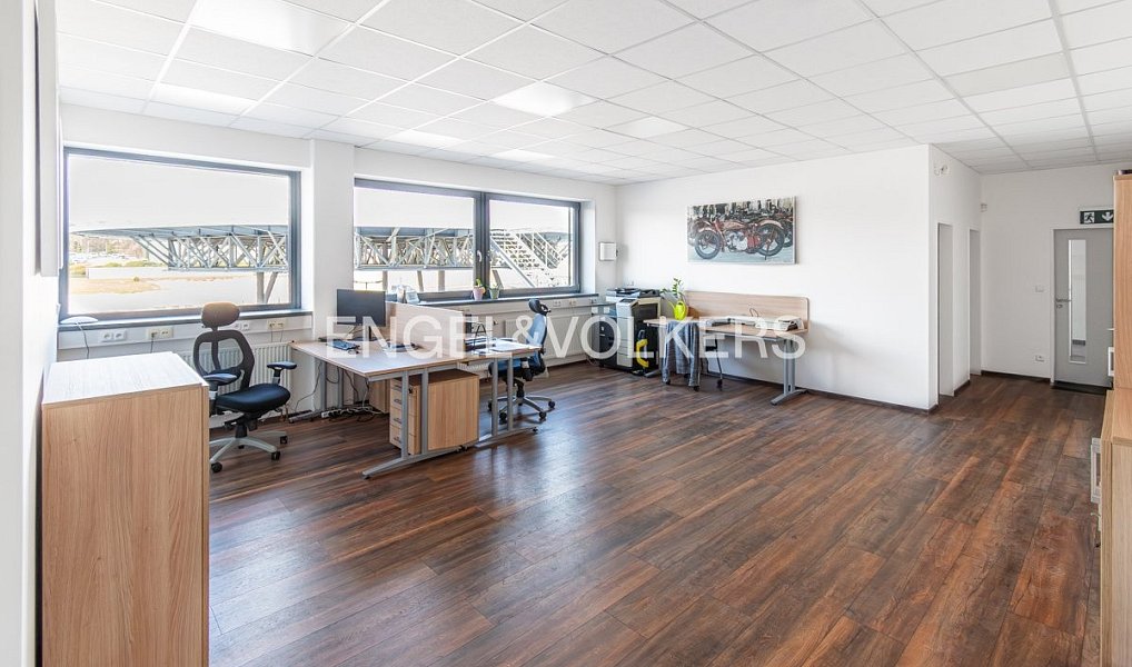 Pronájem kanceláře 199 m², Solnice – náhled fotky 5