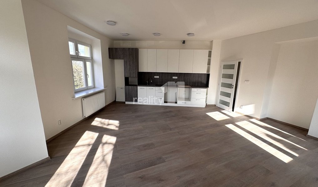 Prodej bytu 2+kk 76 m², Praha – náhled fotky 2