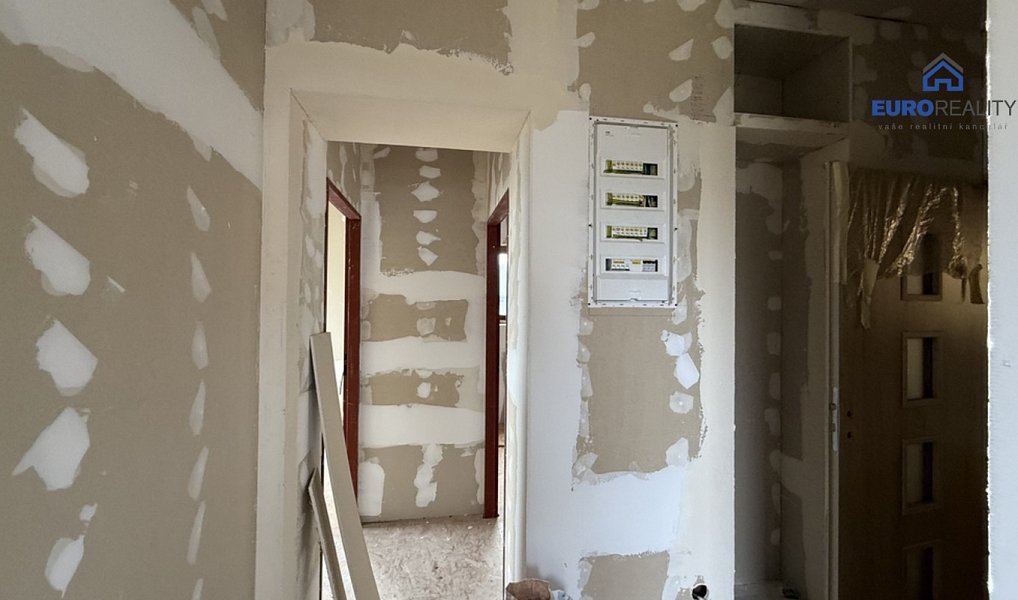 Prodej výrobních prostor 10 996 m², Erpužice – náhled fotky 4