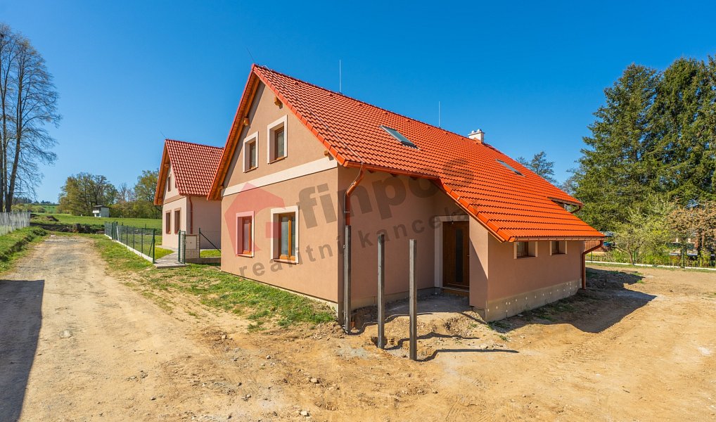 Prodej domu 214 m² s pozemkem 602 m², Načeradec – náhled fotky 4