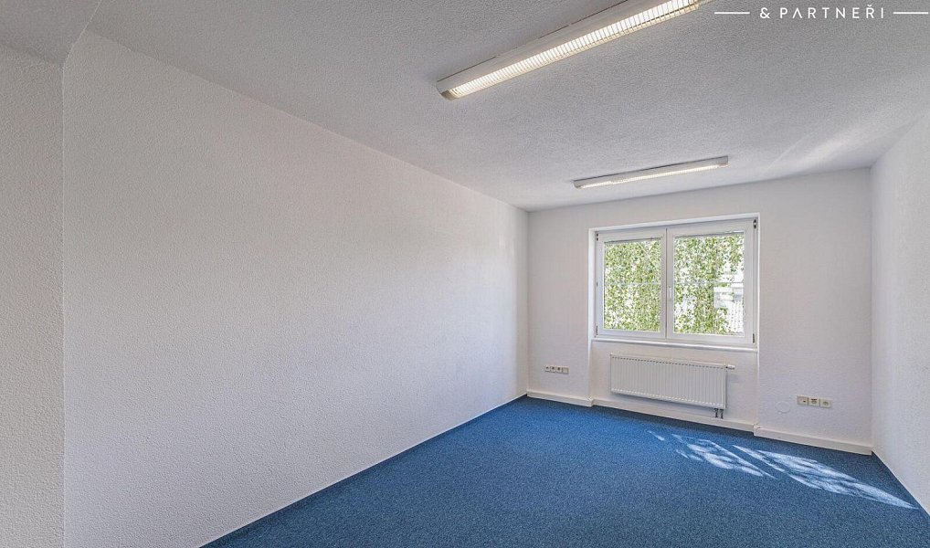 Pronájem kanceláře 102 m², Hradec Králové – náhled fotky 8