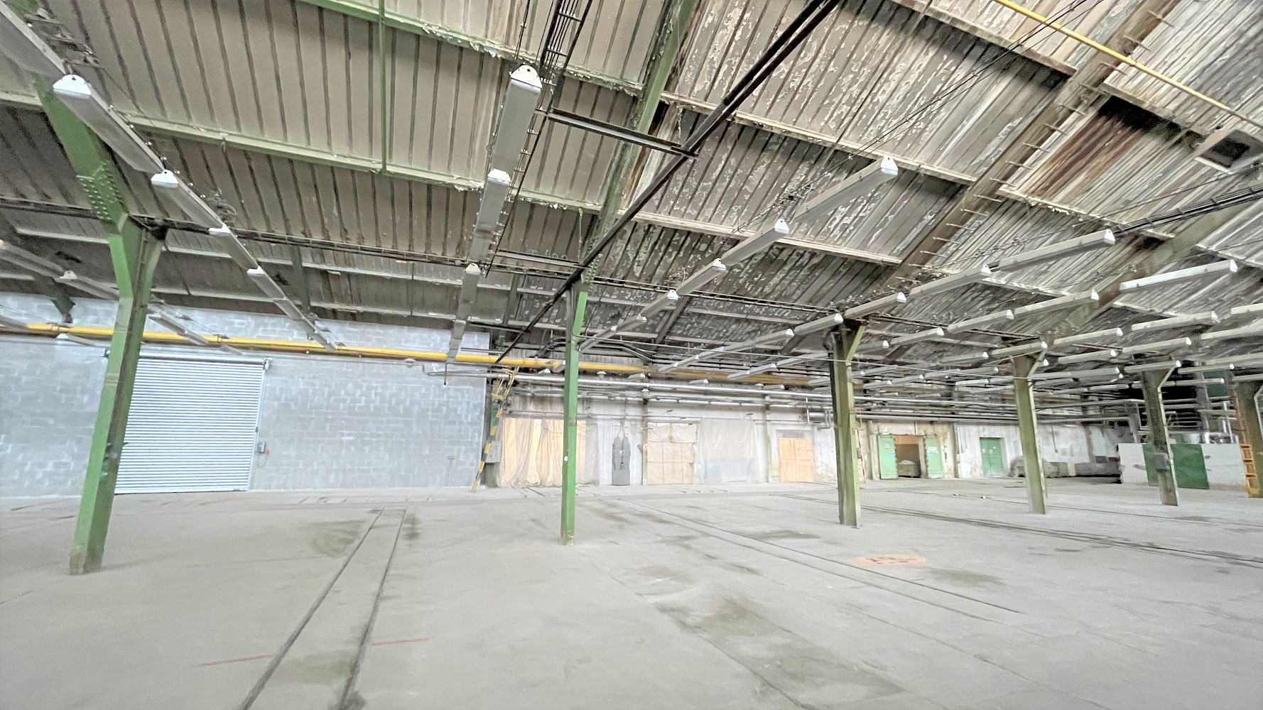 Pronájem skladovacích prostor 4 500 m² – fotografie 4