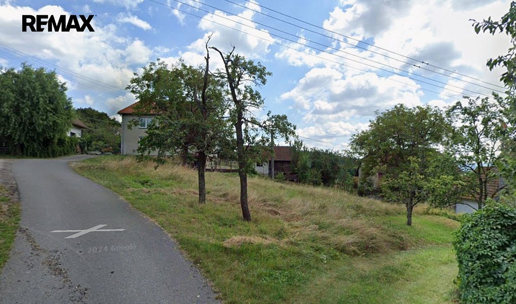 Prodej stavebního pozemku 313 m², Luhačovice – náhled fotky 2