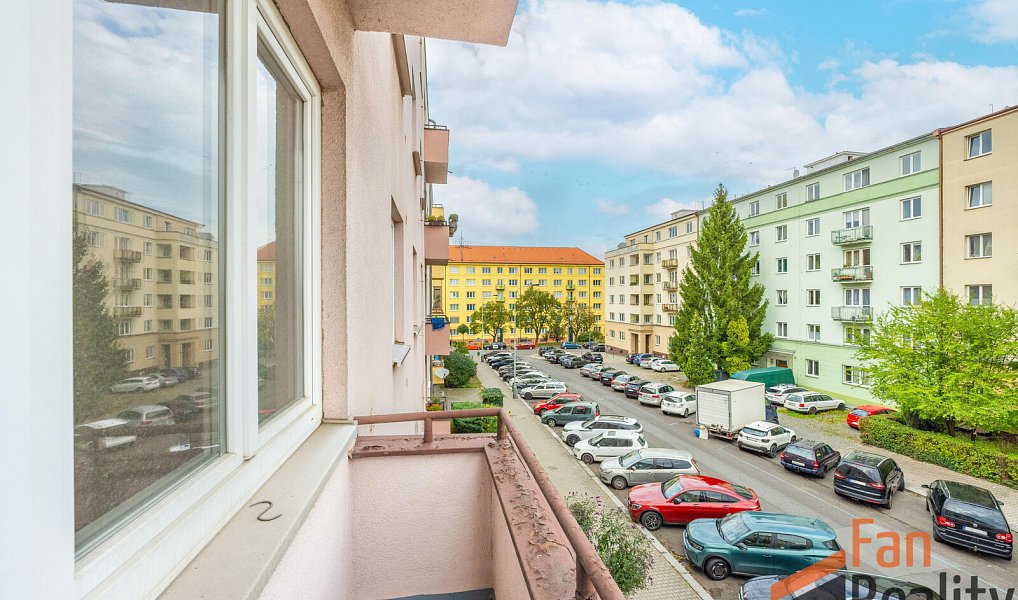 Prodej bytu 3+1 92 m², Praha – náhled fotky 23