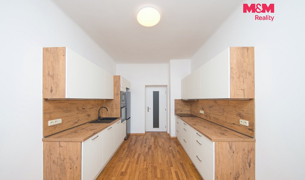 Pronájem bytu 3+1 119 m², Praha – náhled fotky 9