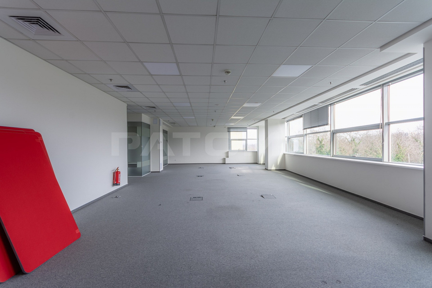 Pronájem kanceláře 1 092 m² – fotografie 5