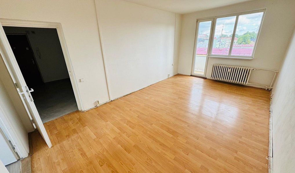Pronájem bytu 2+1 50 m², Bochov – náhled fotky 4