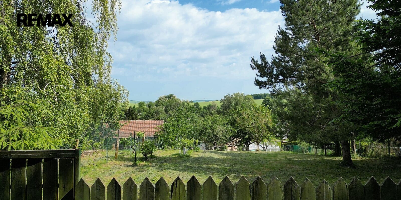 Prodej stavebního pozemku 908 m²