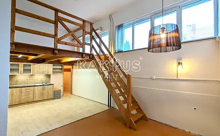 Pronájem obchodních prostor 54 m², Záviše Kalandry, Vsetín