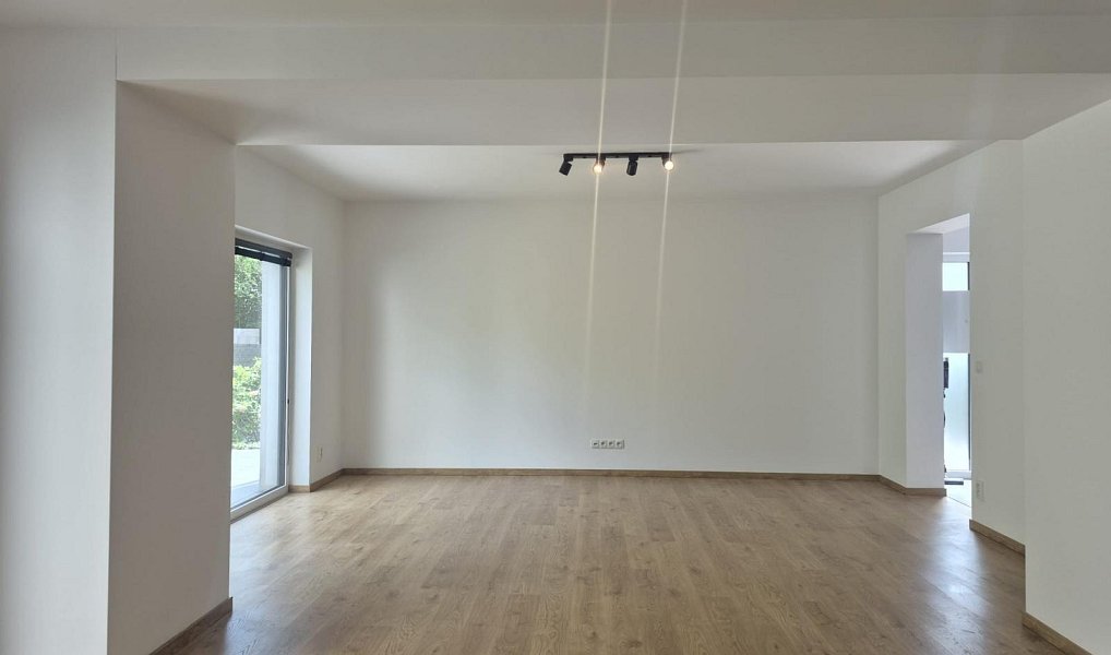 Pronájem domu 120 m² s pozemkem 350 m², Praha – náhled fotky 29