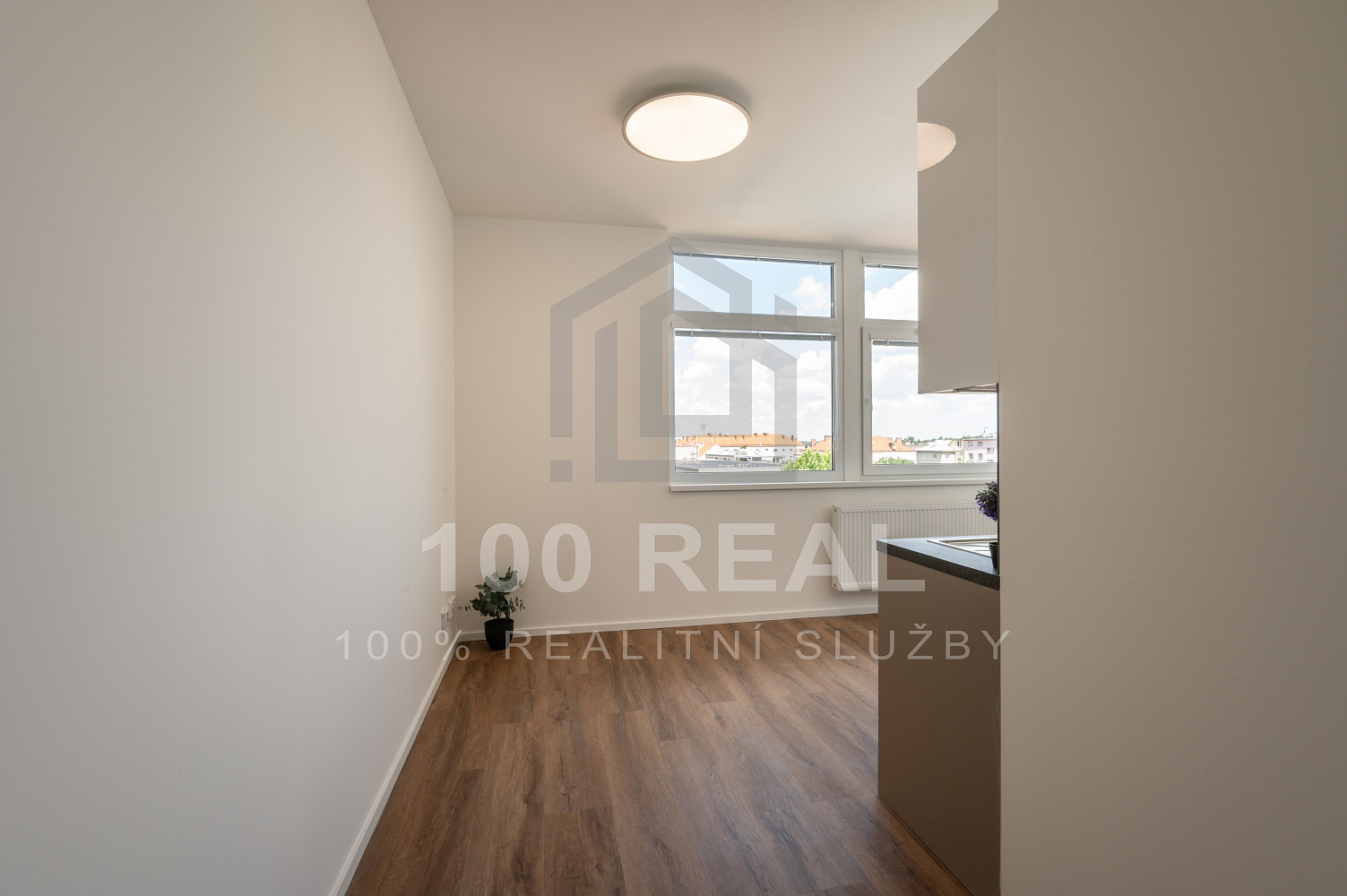 Pronájem bytu 1+kk 27 m² – pohled 4