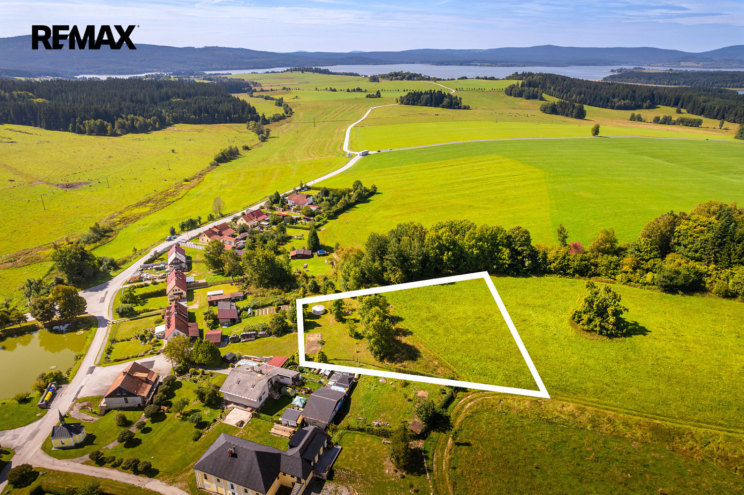 Prodej stavebního pozemku 4 336 m² – fotografie 3