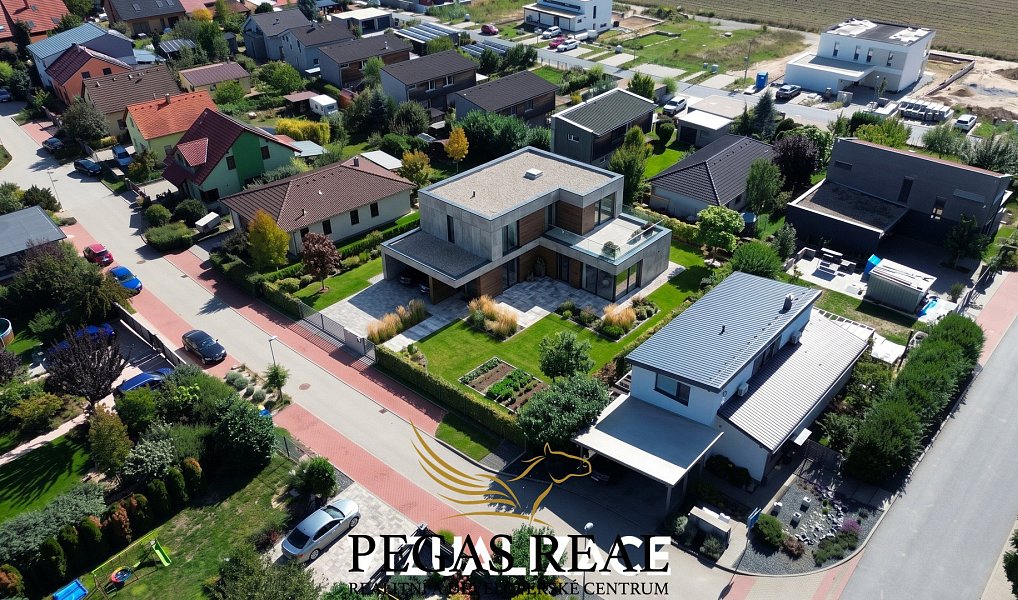Prodej stavebního pozemku 1 123 m², Hrušovany u Brna – náhled fotky 3