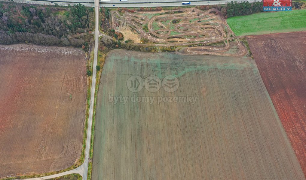 Prodej pole 299 m², Tlučná – náhled fotky 6