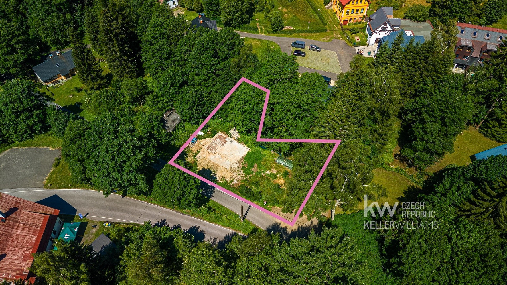 Prodej stavebního pozemku 782 m² – fotografie 2
