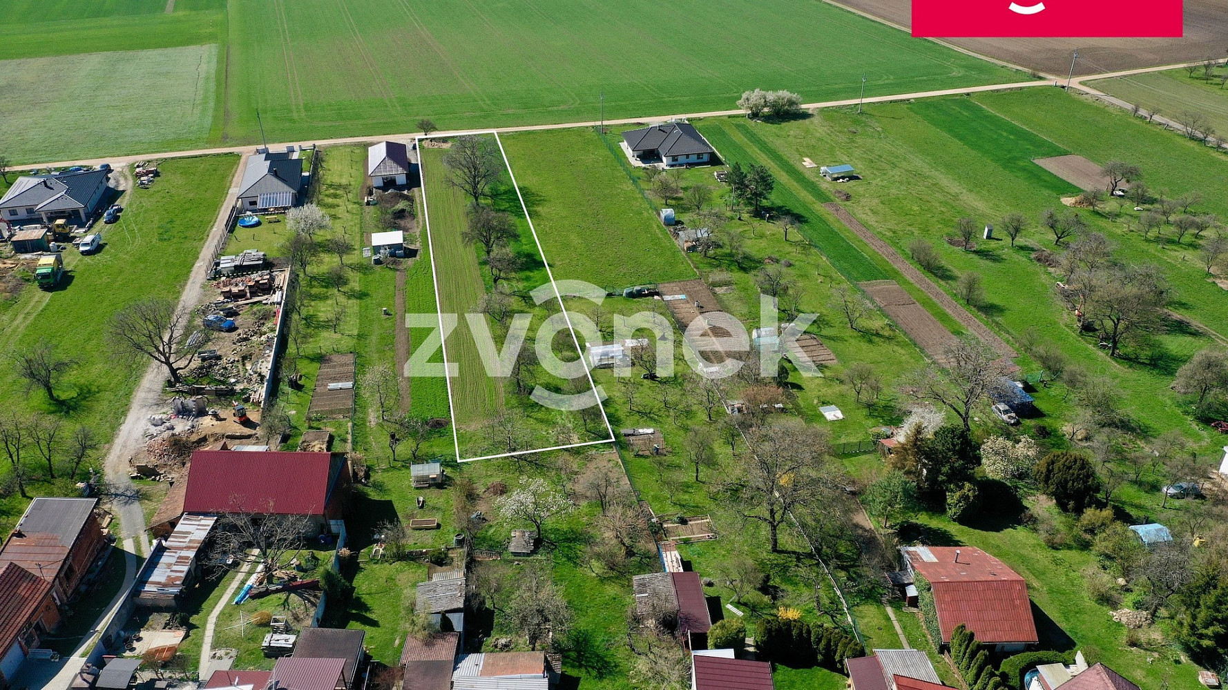 Prodej stavebního pozemku 2 445 m² – fotografie 2