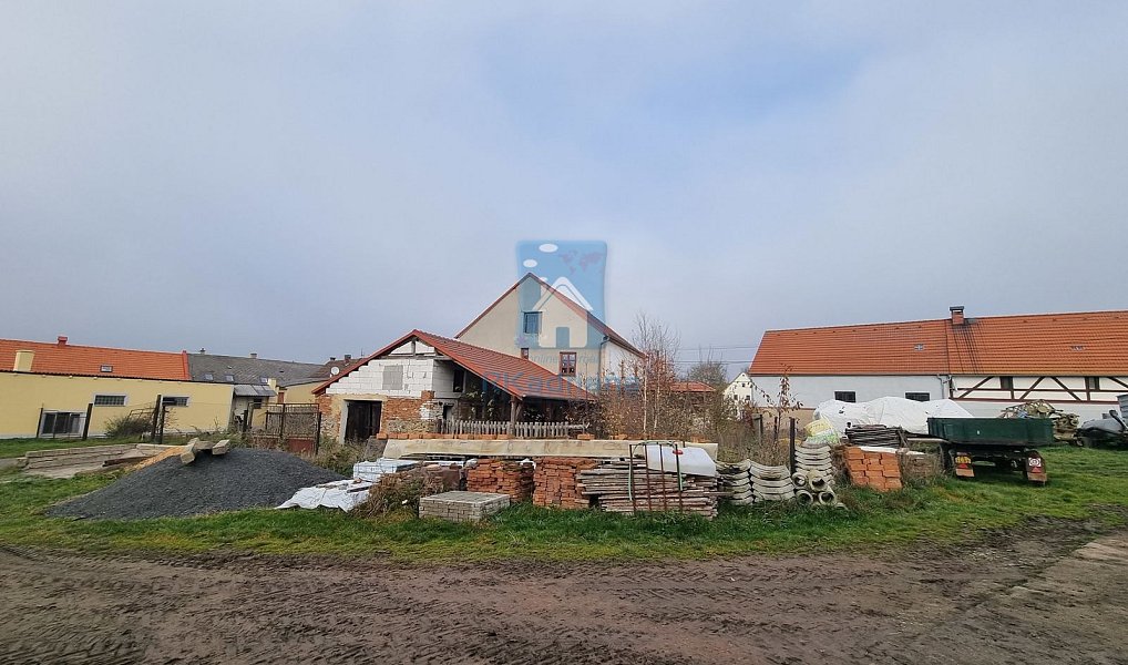 Prodej domu 600 m² s pozemkem 648 m², Úterý – náhled fotky 5
