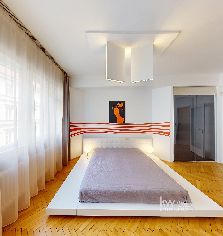 Pronájem bytu 4+kk 120 m² – fotografie 2