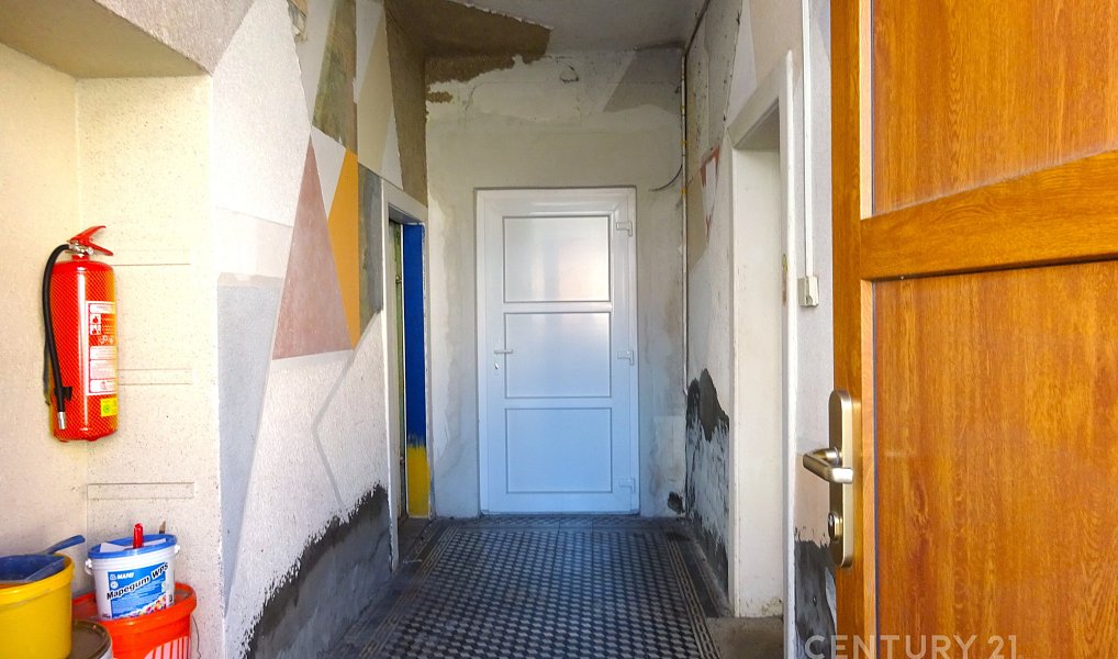 Pronájem kanceláře 82 m², Zlín – náhled fotky 2