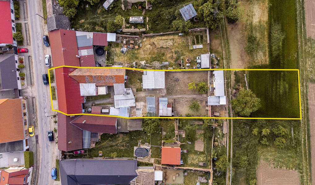Prodej domu 200 m² s pozemkem 1 330 m², Kubšice – náhled fotky 2