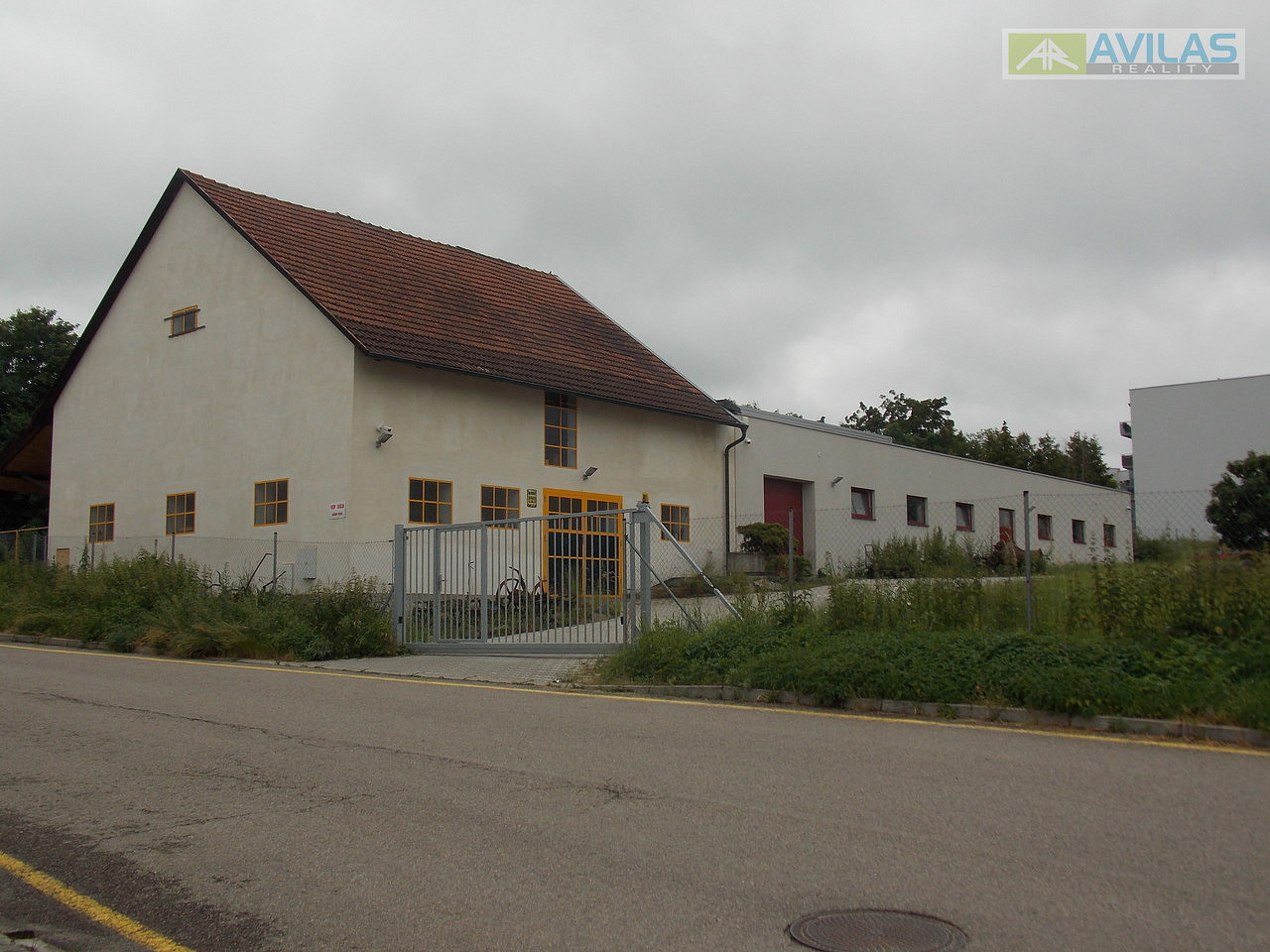 Pronájem skladovacích prostor 144 m² – fotografie 2